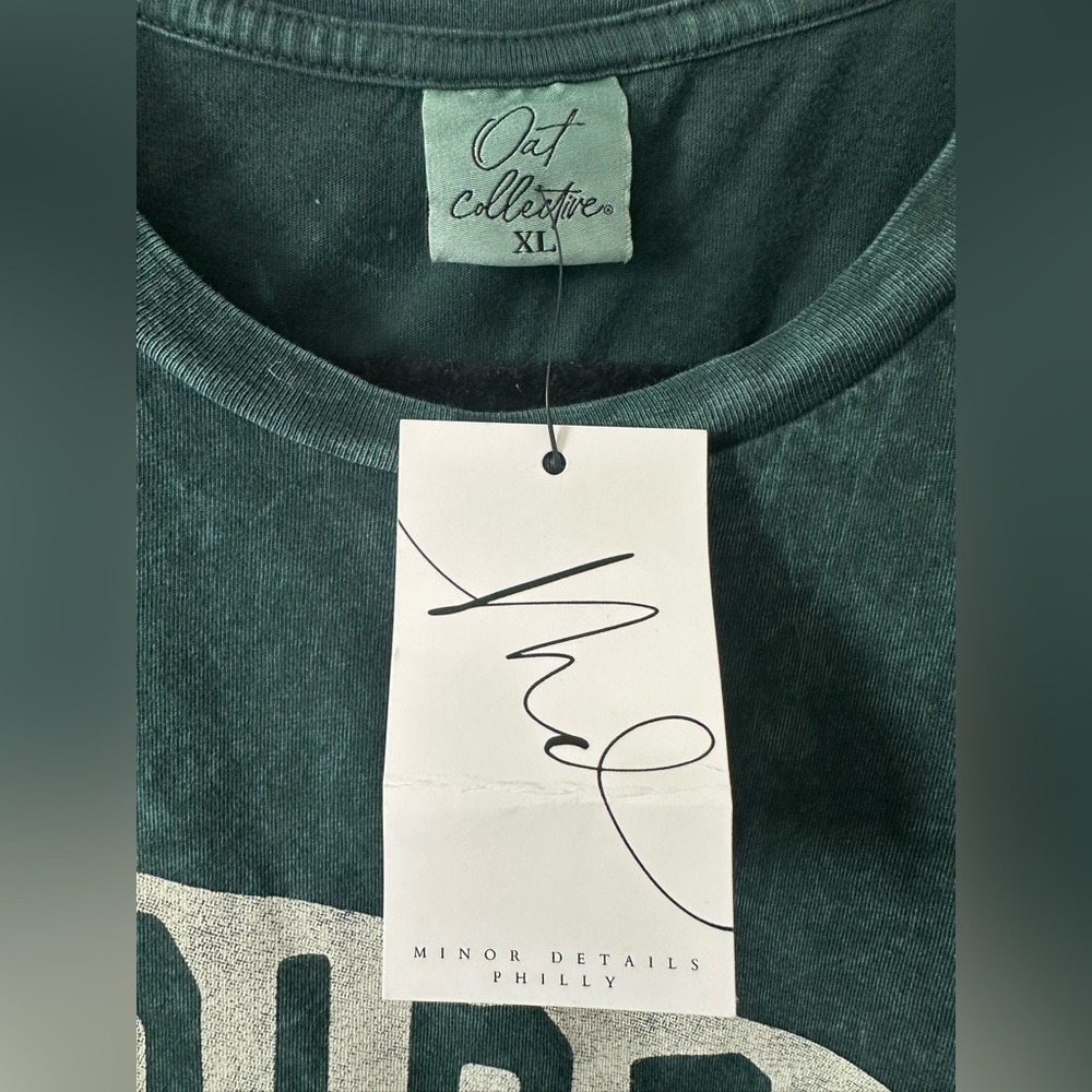 Green Graphic T-Shirt for Bird/Eagle fans - Picture 2 of 3